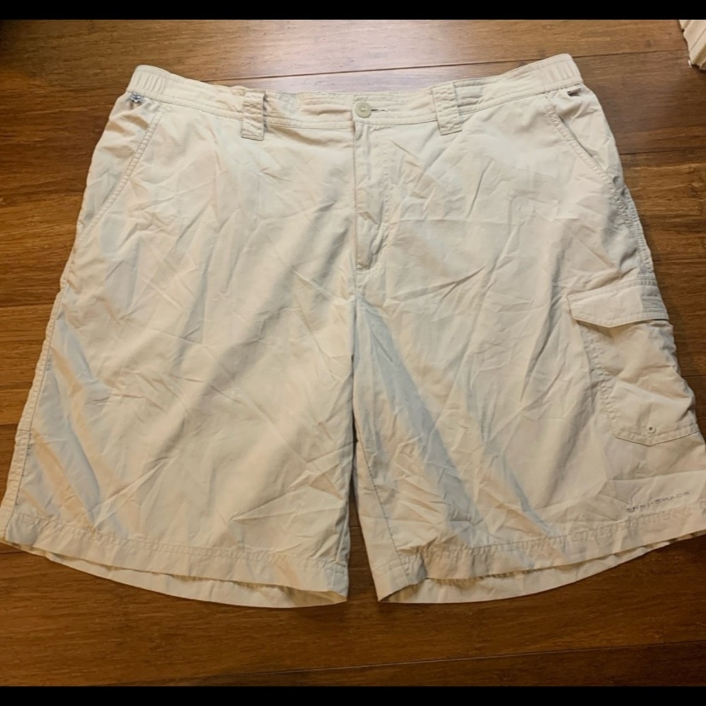 Columbia pfg omni shield men’s shorts size 40w 10L